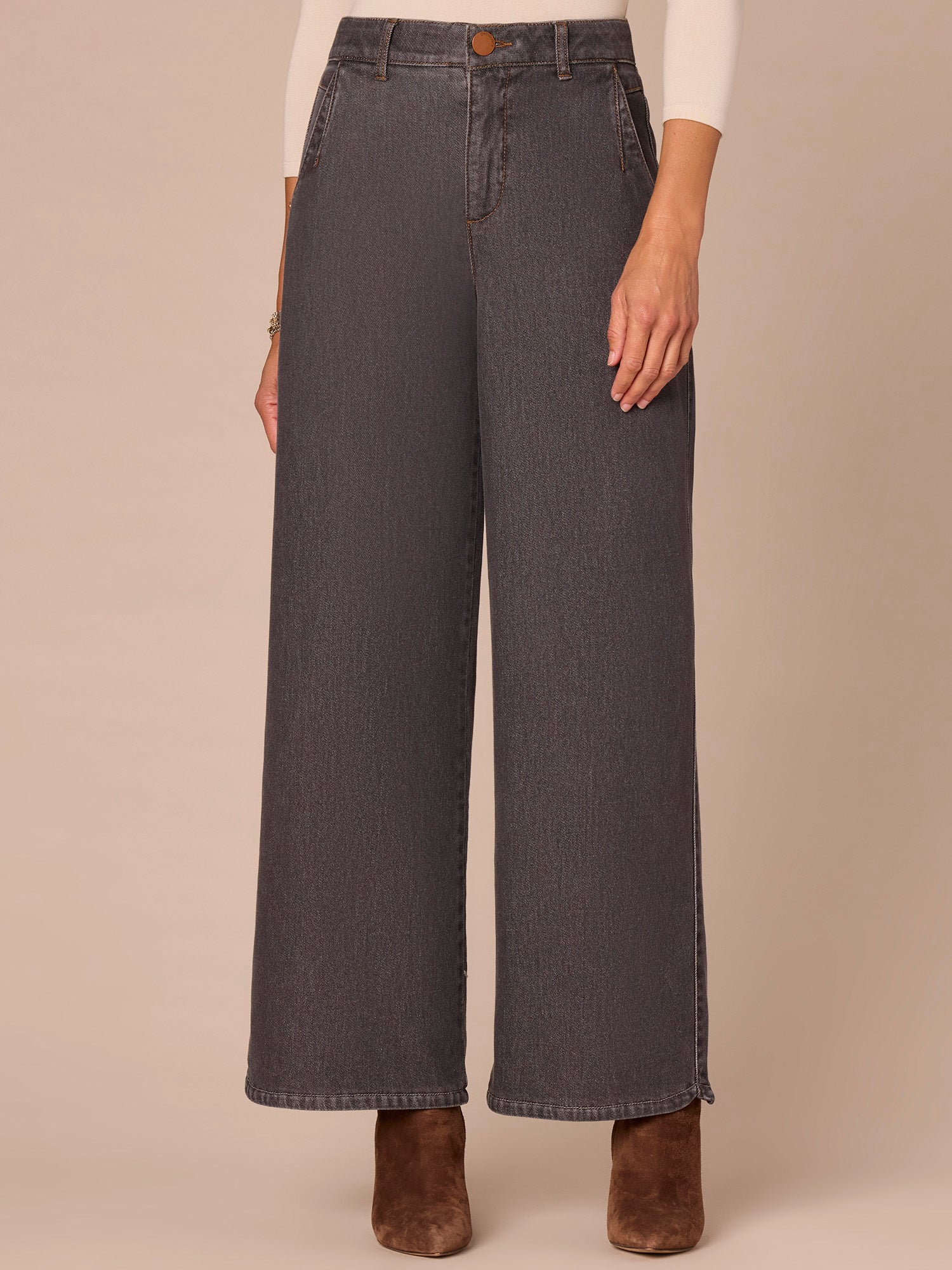 Absolution® Skyrise Tulip Hem Wide Leg Jeans with Curved Pockets