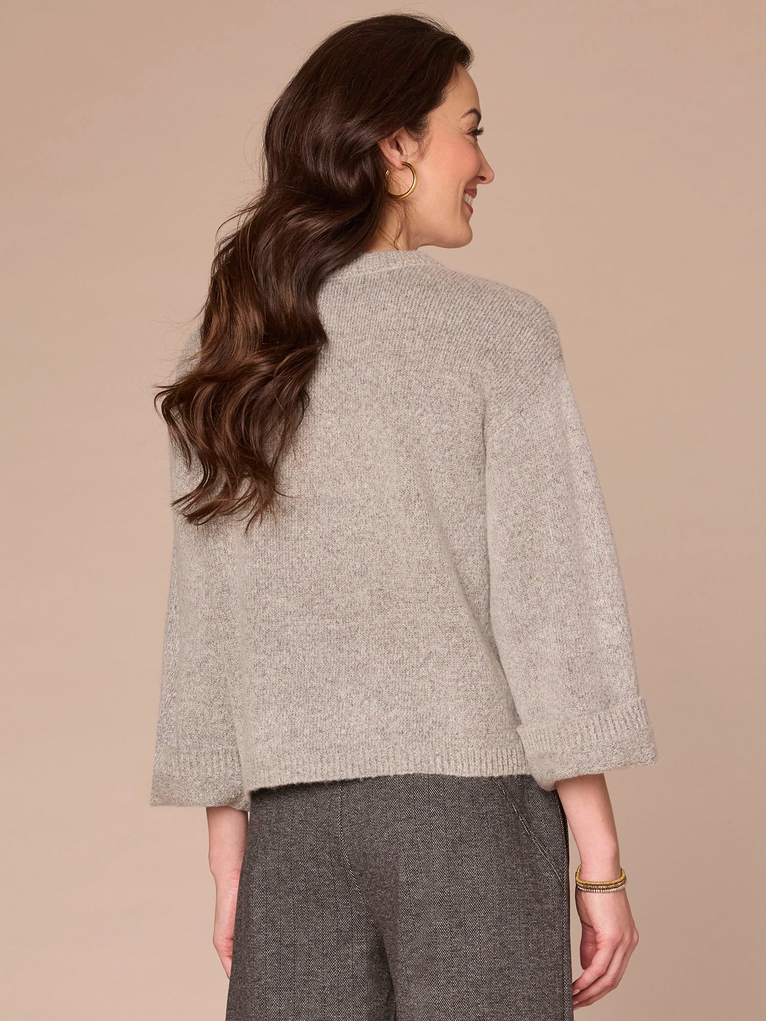 Long Cuffed Sleeve Round Neck Floral Jacquard Sweater - Image 3