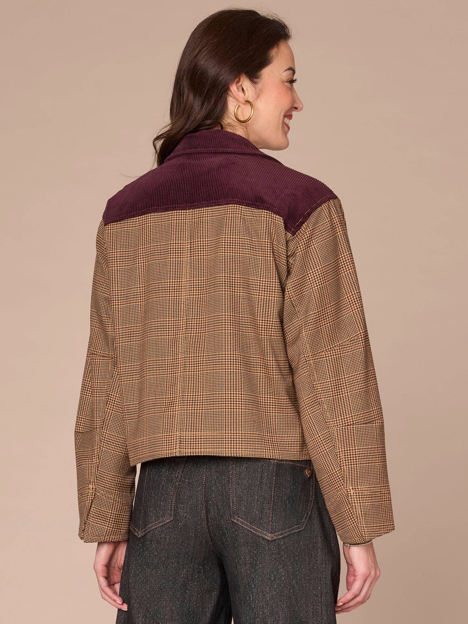 Long Sleeve Button Front Curved Yoke Contrast Corduroy Woven Jacket - Image 3