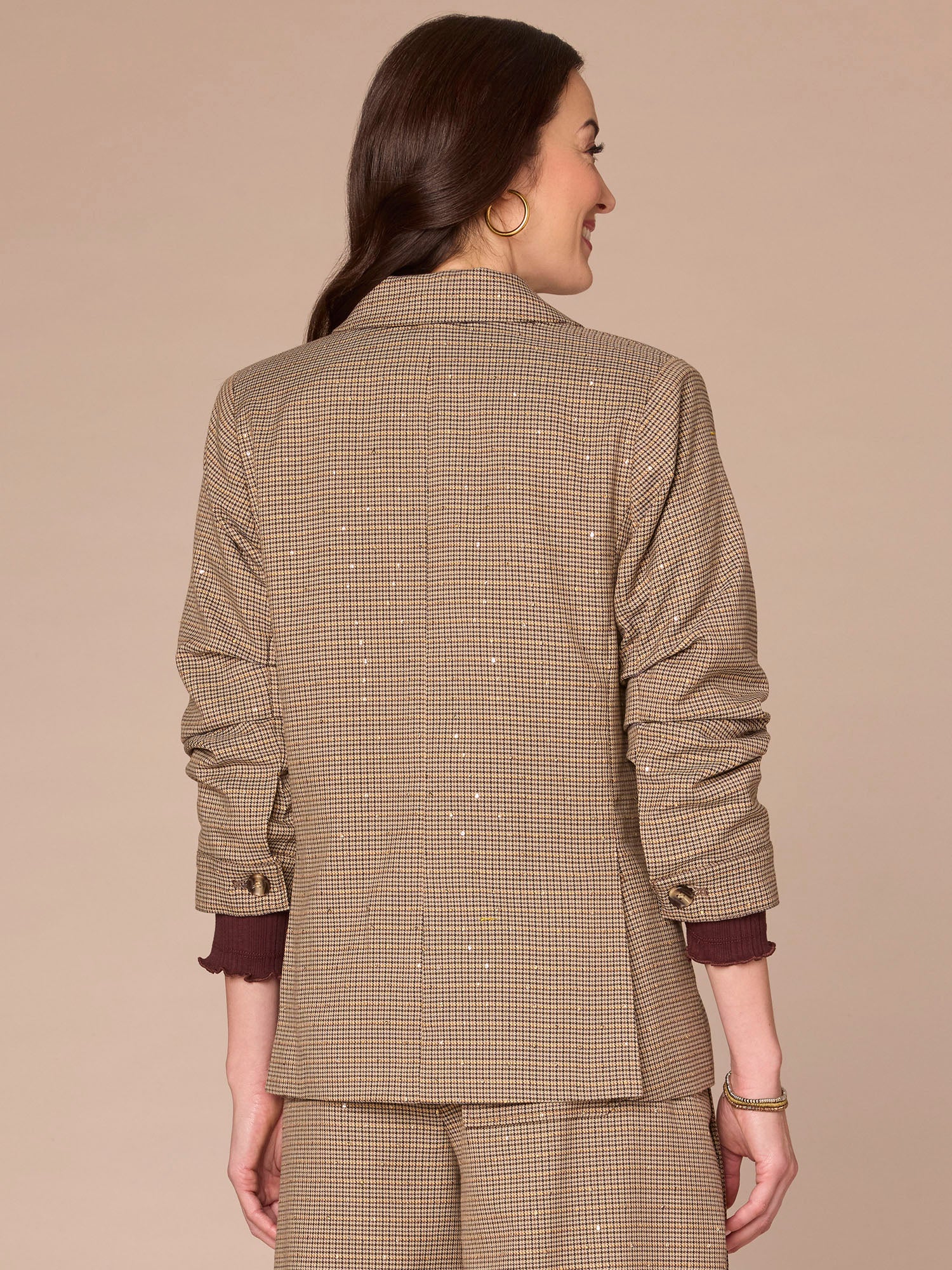 Ruched Sleeve Single Button Woven Blazer with Princess Seaming Pockets - Image 3